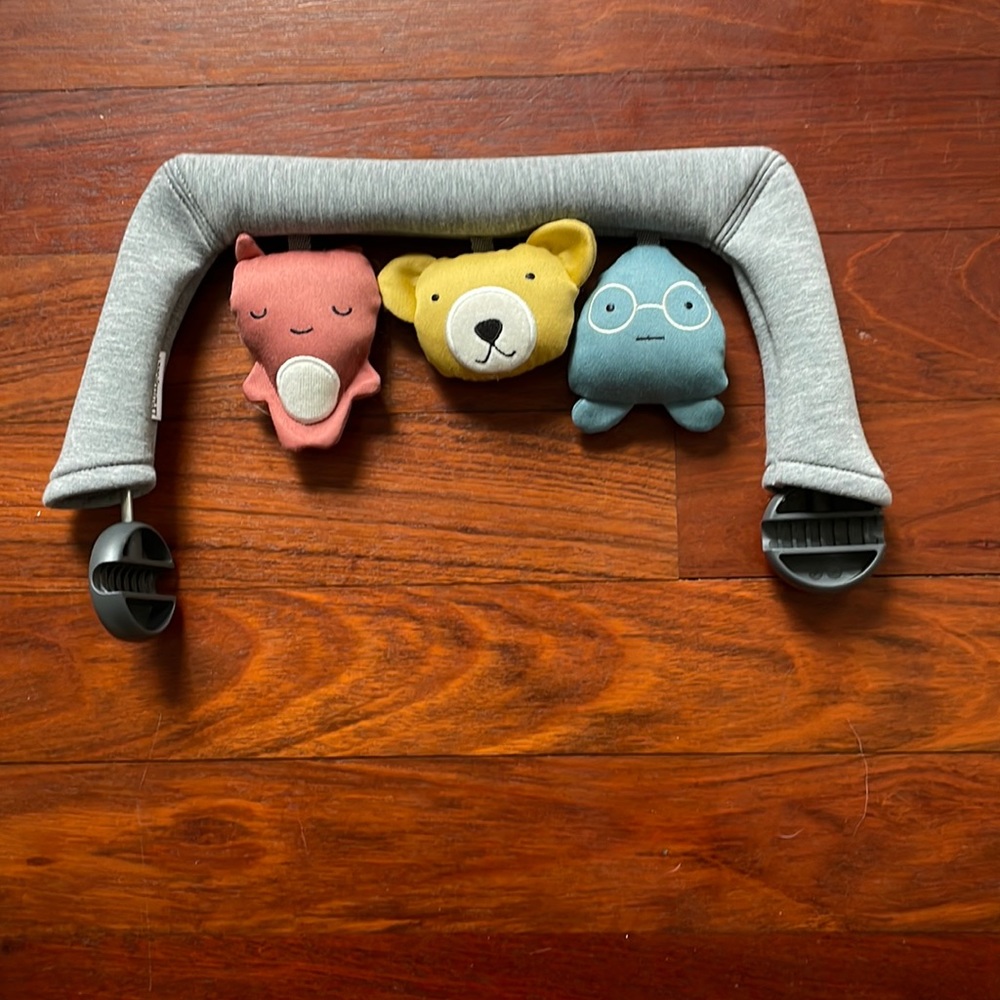 Babybjorn toy bar- soft friends